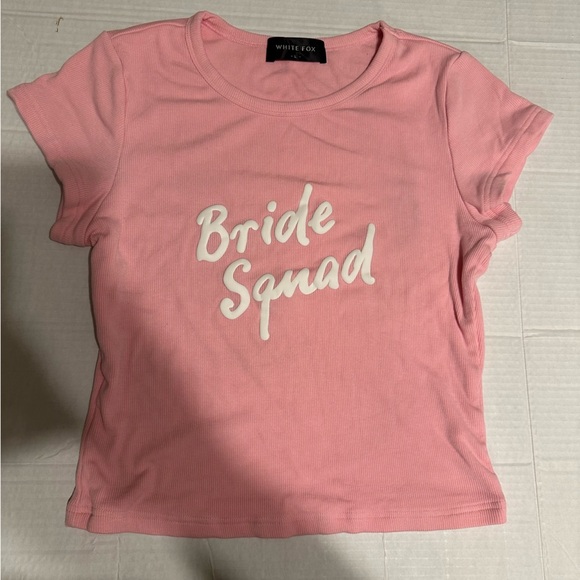 White Fox Boutique Pink Tee with White Text - Picture 1 of 6
